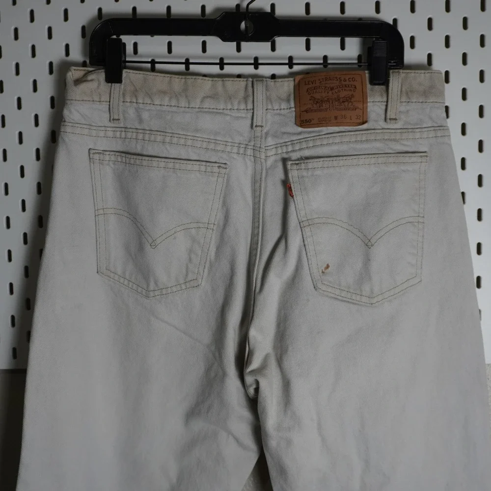 Vintage Levis 550 Relaxed Fit Tapered Leg Jeans Mens 36x32 Beige Denim Pants‎